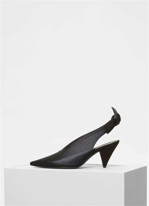 Soft V Neck Slingback Pump with knot in nappa lambskin 